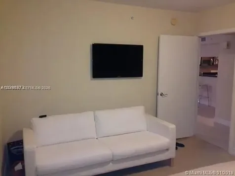 31 SE 5th Street Miami FL 33131