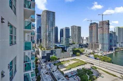 31 SE 5th Street Miami FL 33131