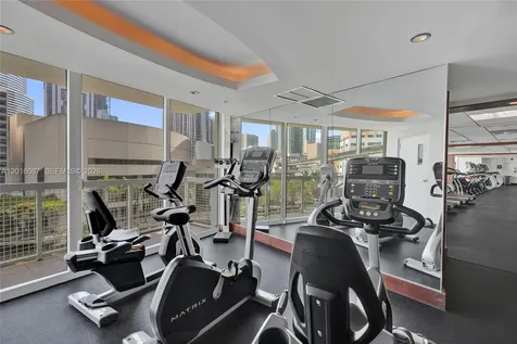 31 SE 5th Street Miami FL 33131