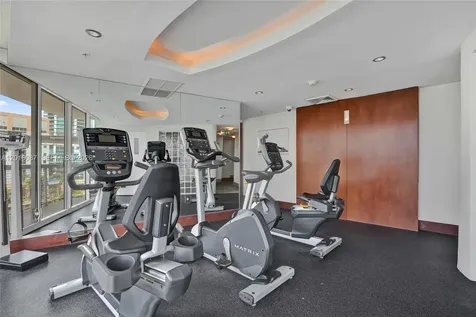 31 SE 5th Street Miami FL 33131