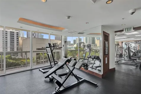 31 SE 5th Street Miami FL 33131