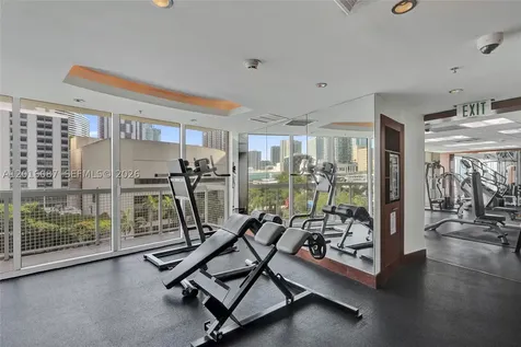 31 SE 5th Street Miami FL 33131
