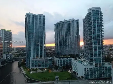 31 SE 5th Street Miami FL 33131