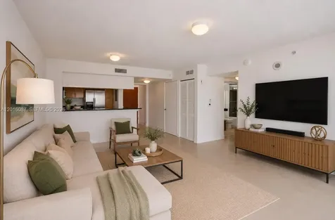 31 SE 5th Street Miami FL 33131