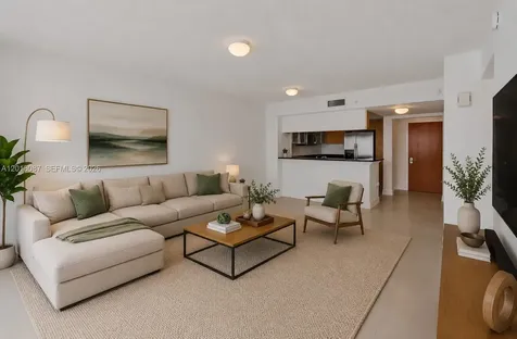 31 SE 5th Street Miami FL 33131