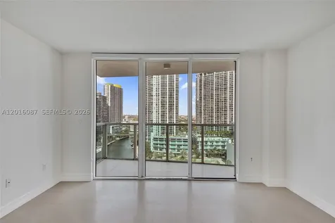 31 SE 5th Street Miami FL 33131