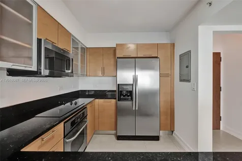 31 SE 5th Street Miami FL 33131
