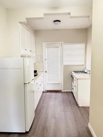 1007 Meridian Avenue Miami Beach FL 33139