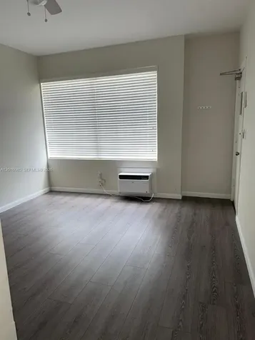 1007 Meridian Avenue Miami Beach FL 33139