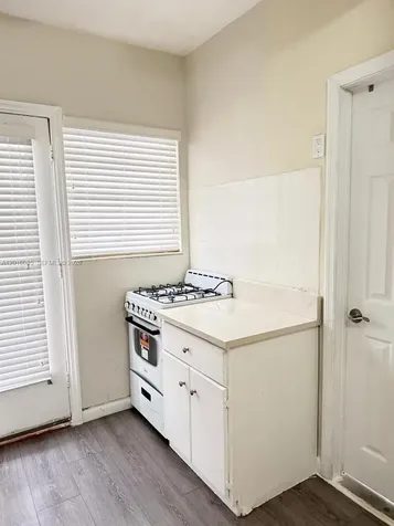 1007 Meridian Avenue Miami Beach FL 33139