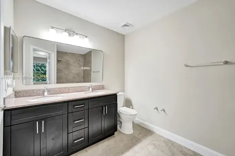43 Simonton Circle Weston FL 33326