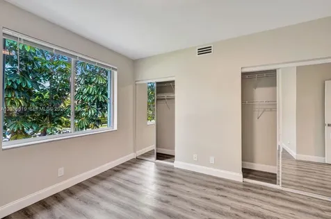 43 Simonton Circle Weston FL 33326