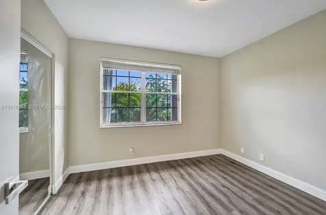 43 Simonton Circle Weston FL 33326