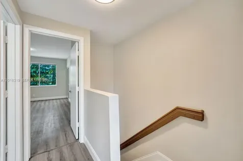 43 Simonton Circle Weston FL 33326