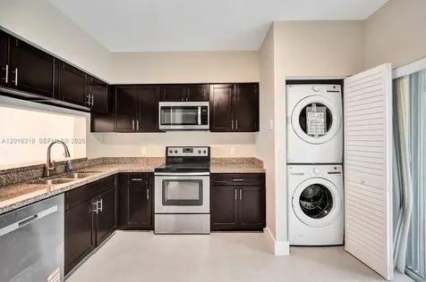 43 Simonton Circle Weston FL 33326