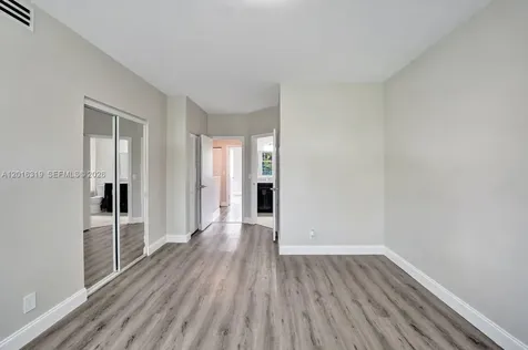 43 Simonton Circle Weston FL 33326