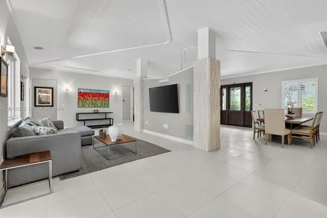 442 Amalfi Avenue Coral Gables FL 33146
