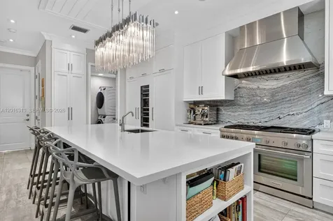 442 Amalfi Avenue Coral Gables FL 33146