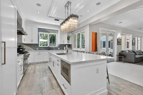 442 Amalfi Avenue Coral Gables FL 33146