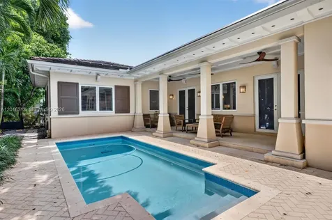 442 Amalfi Avenue Coral Gables FL 33146