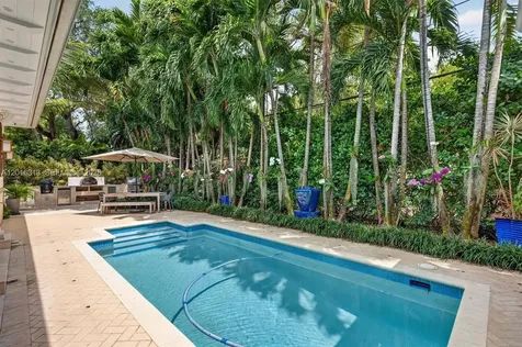 442 Amalfi Avenue Coral Gables FL 33146