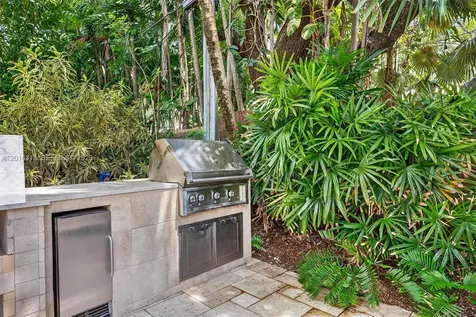 442 Amalfi Avenue Coral Gables FL 33146