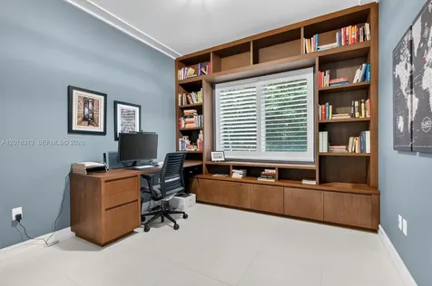 442 Amalfi Avenue Coral Gables FL 33146