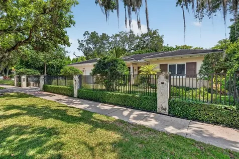442 Amalfi Avenue Coral Gables FL 33146