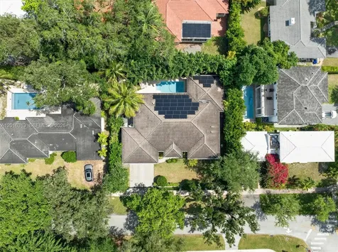 442 Amalfi Avenue Coral Gables FL 33146