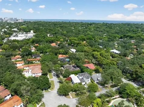 442 Amalfi Avenue Coral Gables FL 33146