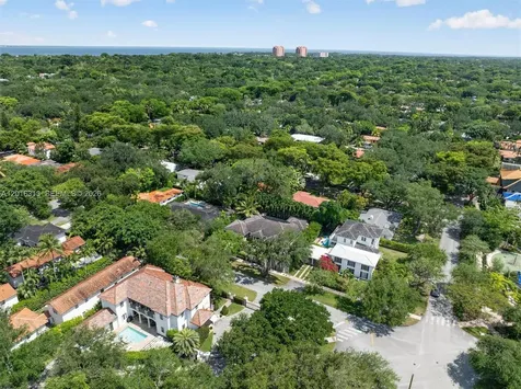 442 Amalfi Avenue Coral Gables FL 33146