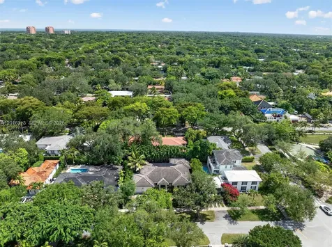442 Amalfi Avenue Coral Gables FL 33146