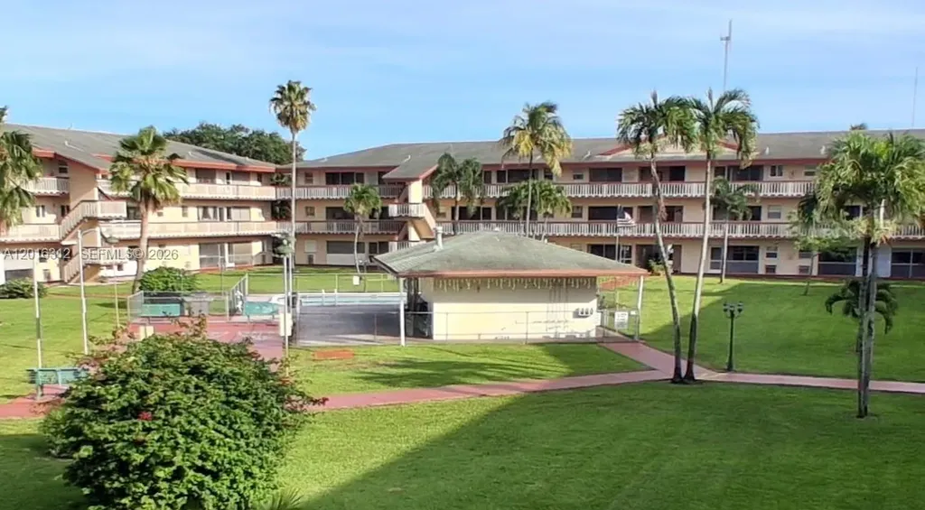 5300 Washington Street Hollywood FL 33021
