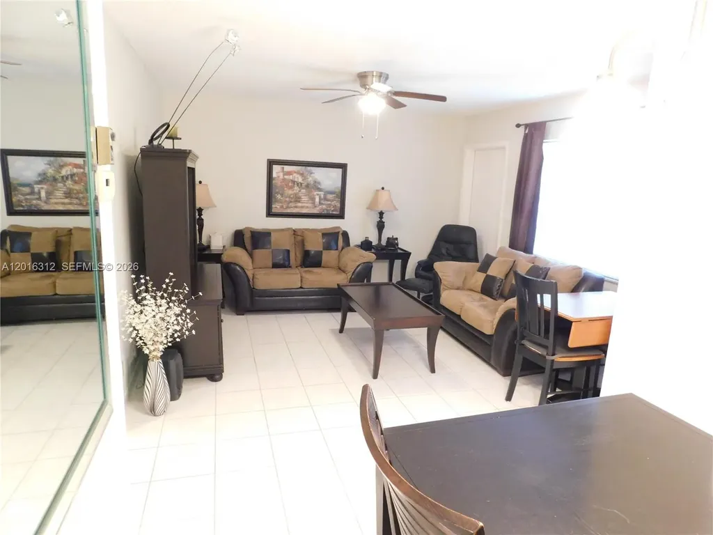 5300 Washington Street Hollywood FL 33021