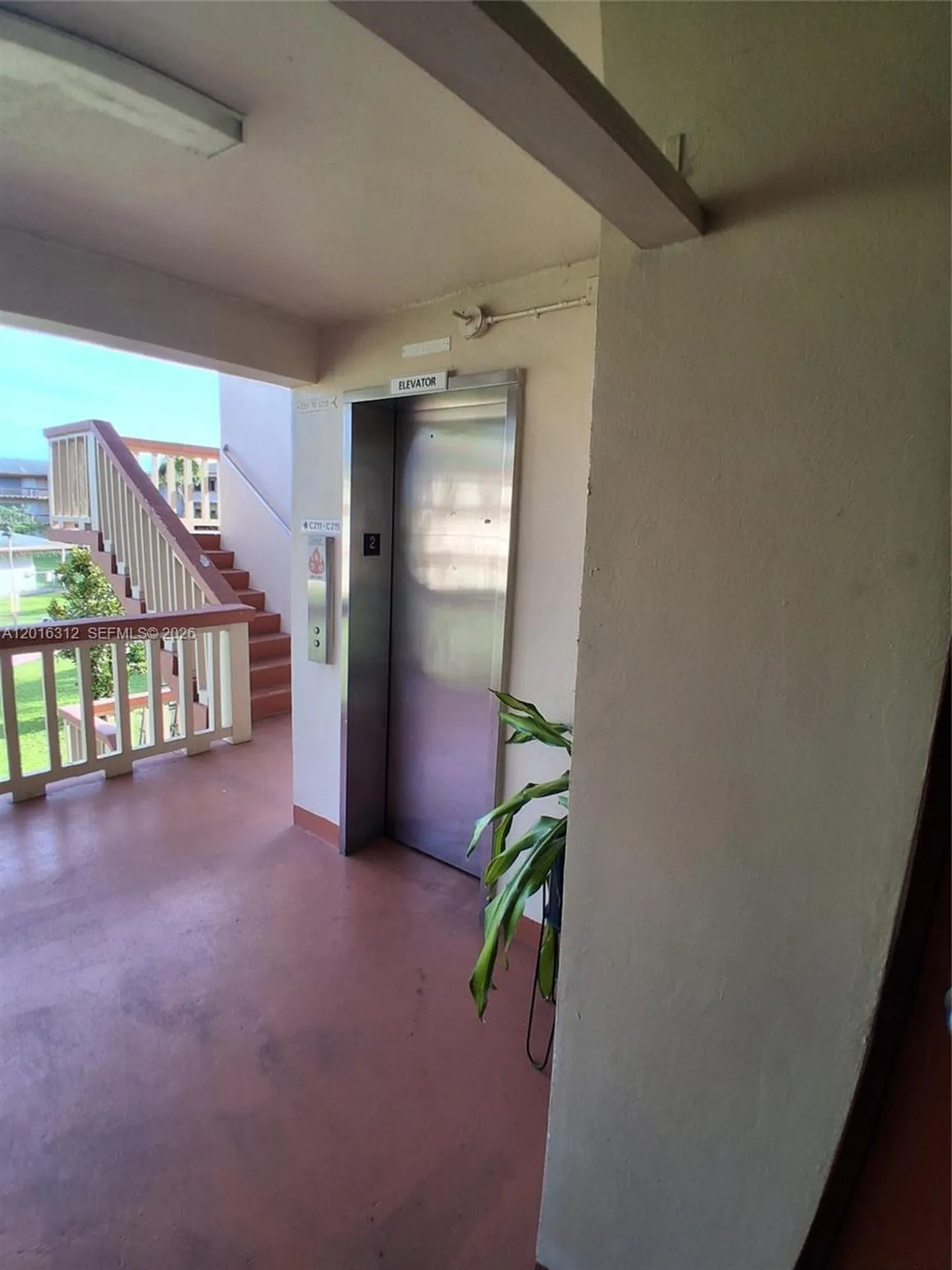 5300 Washington Street Hollywood FL 33021