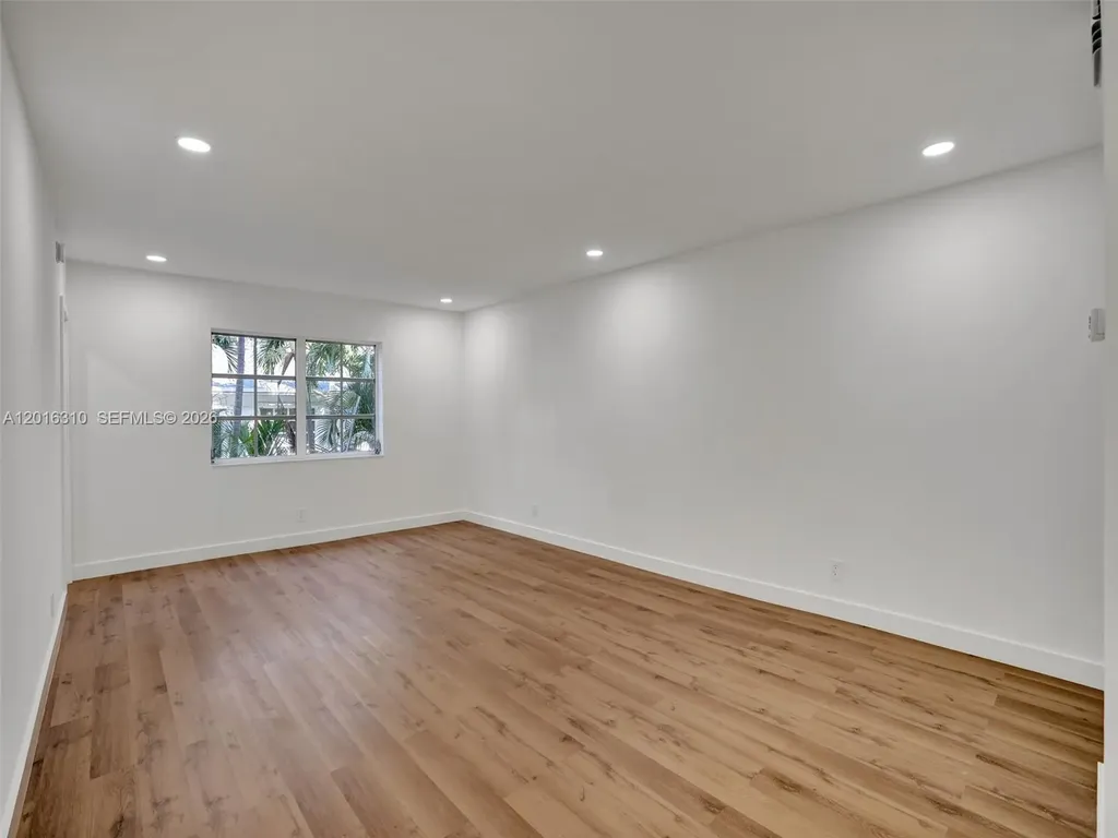 2426 SE 17th Street Fort Lauderdale FL 33316