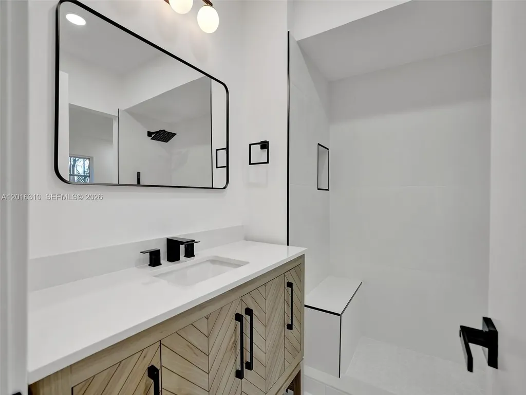 2426 SE 17th Street Fort Lauderdale FL 33316