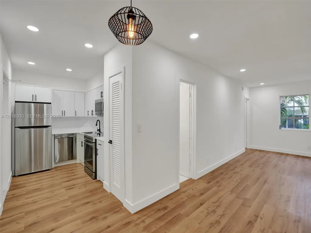 2426 SE 17th Street Fort Lauderdale FL 33316