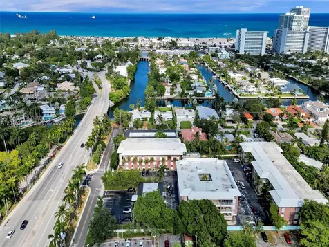 2426 SE 17th Street Fort Lauderdale FL 33316