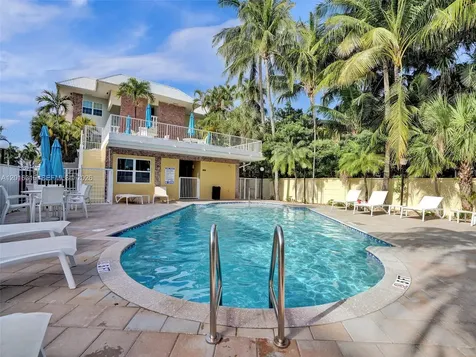 2426 SE 17th Street Fort Lauderdale FL 33316