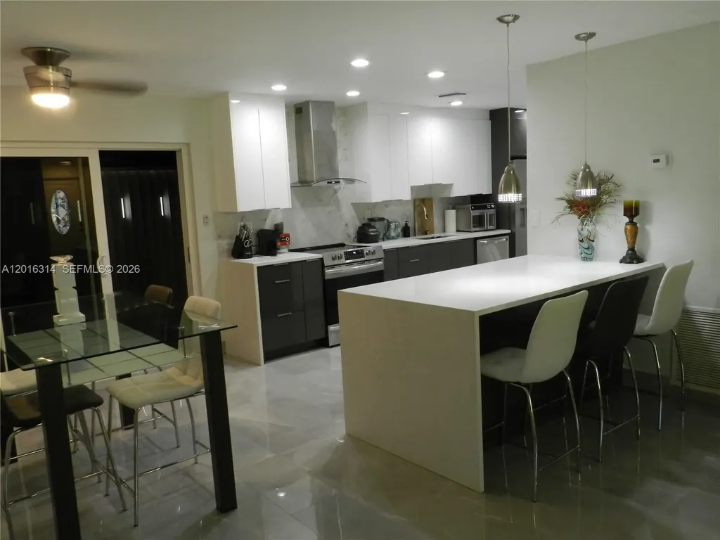 305 NW 42nd Street Boca Raton FL 33431