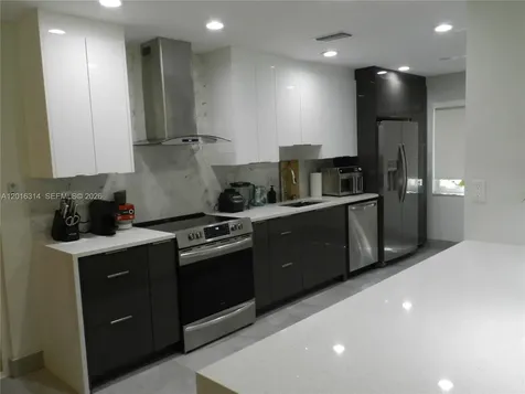 305 NW 42nd Street Boca Raton FL 33431