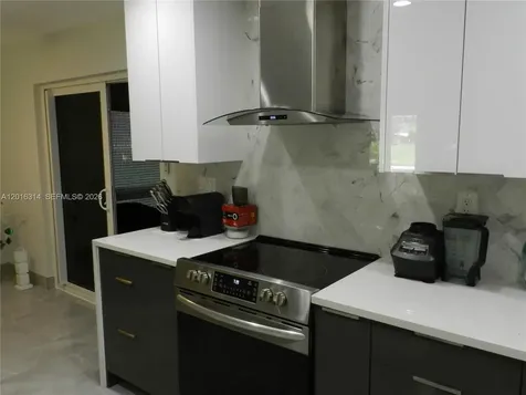 305 NW 42nd Street Boca Raton FL 33431