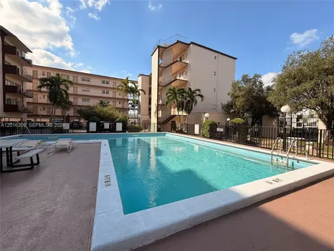 1950 W 54th Street Hialeah FL 33012