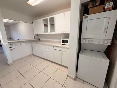 1950 W 54th Street Hialeah FL 33012
