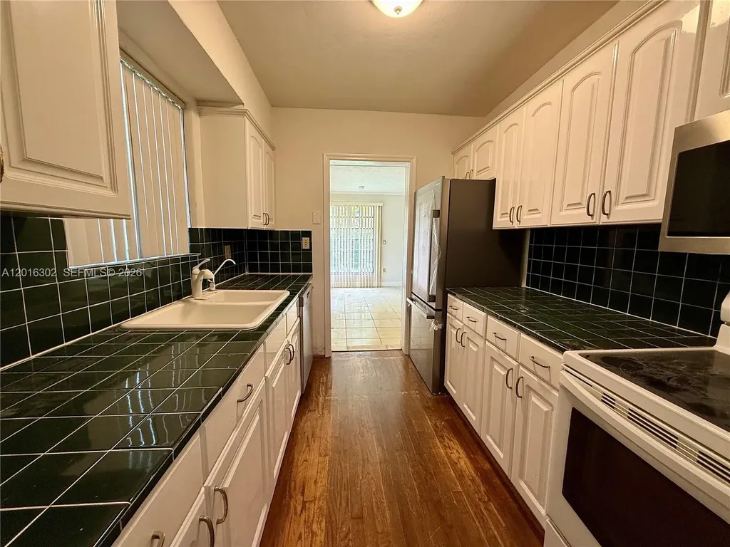 110 Antilla Avenue Coral Gables FL 33134