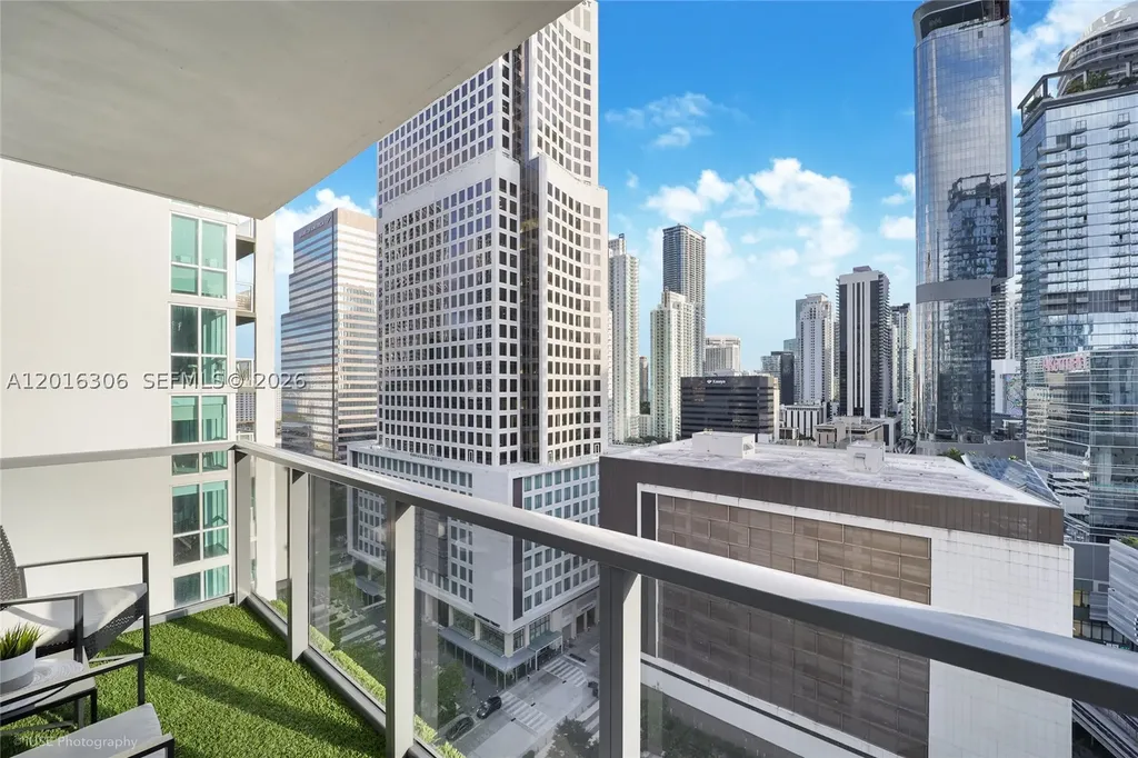 31 SE 6th Street Miami FL 33131