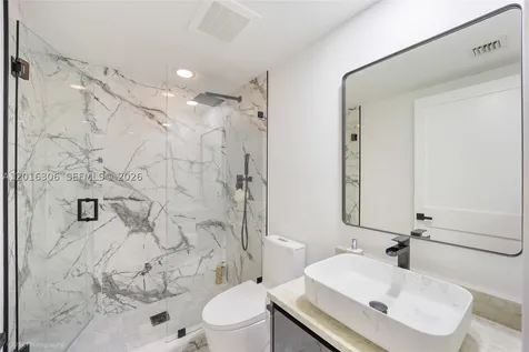 31 SE 6th Street Miami FL 33131
