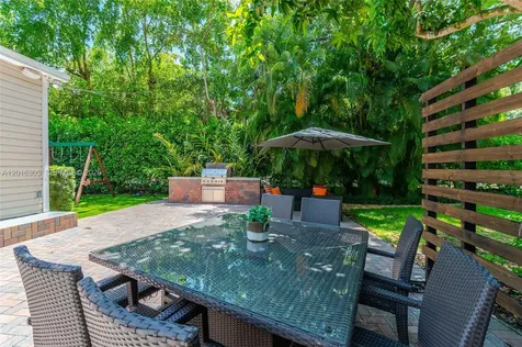 3610 S Douglas Road Miami FL 33133