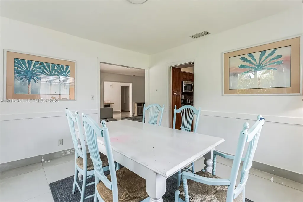 633 N Crescent Drive Hollywood FL 33021
